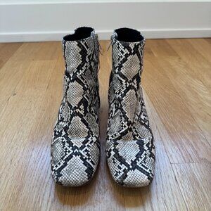 Urban Outfitters Snake Print Heeled Boots 8 M Vintage Y2K Ankle Booties